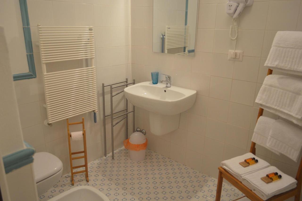 Orizzonte Relais Villa Leni ภายนอก รูปภาพ