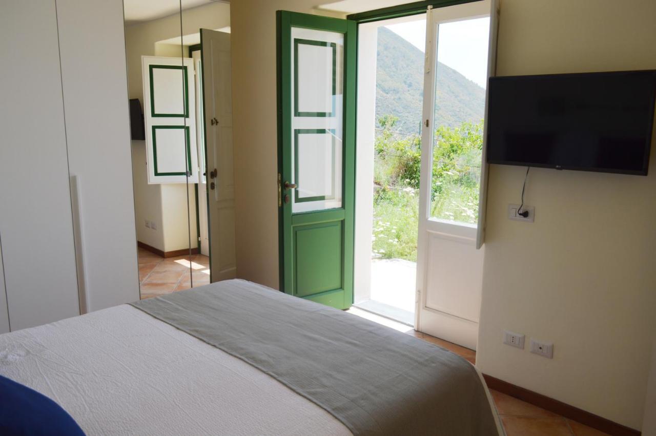 Orizzonte Relais Villa Leni ภายนอก รูปภาพ