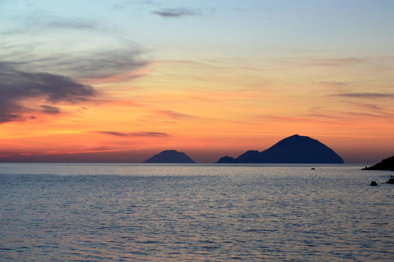 Orizzonte Relais Villa Leni ภายนอก รูปภาพ